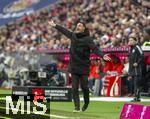 21.02.2026, Fussball Bundesliga 2025/2026, 23.Spieltag, FC Bayern München - Eintracht Frankfurt, in der Allianz-Arena München,  Trainer Albert Riera (Eintracht Frankfurt) in Rage 
