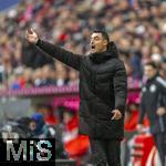 21.02.2026, Fussball Bundesliga 2025/2026, 23.Spieltag, FC Bayern München - Eintracht Frankfurt, in der Allianz-Arena München,  Trainer Albert Riera (Eintracht Frankfurt) in Rage 