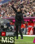 21.02.2026, Fussball Bundesliga 2025/2026, 23.Spieltag, FC Bayern München - Eintracht Frankfurt, in der Allianz-Arena München,  Trainer Albert Riera (Eintracht Frankfurt) in Rage 