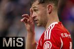 21.02.2026, Fussball Bundesliga 2025/2026, 23.Spieltag, FC Bayern München - Eintracht Frankfurt, in der Allianz-Arena München, Joshua Kimmich (FC Bayern München) nachdenklich 