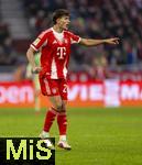 21.02.2026, Fussball Bundesliga 2025/2026, 23.Spieltag, FC Bayern München - Eintracht Frankfurt, in der Allianz-Arena München, Tom Bischof (Bayern München) 