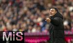 21.02.2026, Fussball Bundesliga 2025/2026, 23.Spieltag, FC Bayern München - Eintracht Frankfurt, in der Allianz-Arena München, Trainer Albert Riera (Eintracht Frankfurt) in Rage.