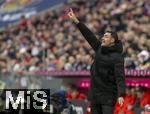 21.02.2026, Fussball Bundesliga 2025/2026, 23.Spieltag, FC Bayern München - Eintracht Frankfurt, in der Allianz-Arena München, Trainer Albert Riera (Eintracht Frankfurt) in Rage.