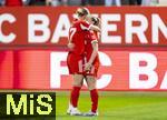 22.02.2026, Google Pixel Frauen-Fussball Bundesliga 2025/2026, 19.Spieltag, FC Bayern München - VfL Wolfsburg, im Bayern-Campus München, Torjubel v.li: Klara Bühl (FC Bayern München) umarmt Georgia Stanway (FC Bayern München) 