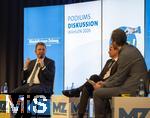 24.02.2026, Podiumsdiskussion der Mindelheimer Zeitung, im Kurhaus Bad Wörishofen zur Bürgermeisterwahl 2026, v.li:  Bürgermeister Stefan Welzel und Daniel Pflügl, Markus Heinrich (MZ)  