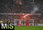 27.02.2026, Fussball 1. Bundesliga 2025/2026, 24.Spieltag, FC Augsburg - 1.FC K�ln, in der WWK-Arena Augsburg. Banner - Freiheit f�r die Ultras - Polizia Merda
 

