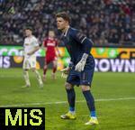 27.02.2026, Fussball 1. Bundesliga 2025/2026, 24.Spieltag, FC Augsburg - 1.FC Köln, in der WWK-Arena Augsburg. Torwart Finn Dahmen (FC Augsburg) 