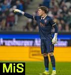 27.02.2026, Fussball 1. Bundesliga 2025/2026, 24.Spieltag, FC Augsburg - 1.FC Köln, in der WWK-Arena Augsburg. Torwart Finn Dahmen (FC Augsburg) 