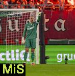 27.02.2026, Fussball 1. Bundesliga 2025/2026, 24.Spieltag, FC Augsburg - 1.FC K�ln, in der WWK-Arena Augsburg. Torwart Marvin Schw�be (K�ln) 