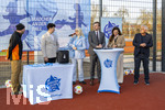 02.03.2026, Fussball  Eröffnung Niederlassung Mädchen an den Ball, in Nürnberg an der Maiacher Schule, Nürnbergs Oberbürgermeister Marcus König (3.v.re), Anna Seliger (3.v.li, MadB), Cornelia Trinkl (Sport und Schulreferentin Nürnberg), Yakub Altunas (BBBank), Zoran Malusic (VIVACTIV Krankenkasse),   