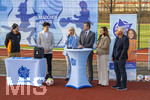 02.03.2026, Fussball  Eröffnung Niederlassung Mädchen an den Ball, in Nürnberg an der Maiacher Schule, Nürnbergs Oberbürgermeister Marcus König 3.v.re), Anna Seliger (3.v.li, MadB), Cornelia Trinkl (Sport und Schulreferentin Nürnberg), Yakub Altunas (BBBank), Zoran Malusic (VIVACTIV Krankenkasse), 