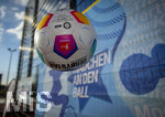 02.03.2026, Fussball  Eröffnung Niederlassung Mädchen an den Ball, an der Maiacher Schule in Nürnberg, Fussball fliegt durch die Luft, vor dem Logo von Mädchen. an den Ball.