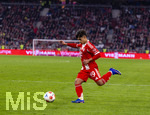 06.03.2026, Fussball Bundesliga 2025/2026, 25.Spieltag, FC Bayern München - Borussia Mönchengladbach, in der Allianz-Arena München, Maycon Cardozo (Bayern München) am Ball 