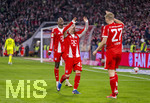 06.03.2026, Fussball Bundesliga 2025/2026, 25.Spieltag, FC Bayern München - Borussia Mönchengladbach, in der Allianz-Arena München, Torjubel, v.li: Nicolas Jackson (FC Bayern München), Lennart Karl (FC Bayern München), Konrad Laimer (FC Bayern München).