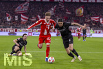 06.03.2026, Fussball Bundesliga 2025/2026, 25.Spieltag, FC Bayern München - Borussia Mönchengladbach, in der Allianz-Arena München, v.li: Lennart Karl (FC Bayern München) gegen Kevin Diks (Borussia Mönchengladbach) 