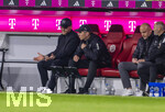 06.03.2026, Fussball Bundesliga 2025/2026, 25.Spieltag, FC Bayern München - Borussia Mönchengladbach, in der Allianz-Arena München, li: Trainer Eugen Polanski (Borussia Mönchengladbach) unzufrieden.