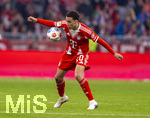 06.03.2026, Fussball Bundesliga 2025/2026, 25.Spieltag, FC Bayern München - Borussia Mönchengladbach, in der Allianz-Arena München, Jamal Musiala (Bayern München) am Ball 