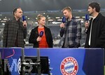 10.03.2026,  Fussball UEFA Championsleague 2025/2026: Achtelfinale, Atalanta Bergamo - FC Bayern München, in der New Balance Arena (Bergamo, Italien), Christoph Kramer (2. von rechts) und Mats Hummels (re, beide Deutschland) als TV Experten.
  

