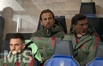 10.03.2026,  Fussball UEFA Championsleague 2025/2026: Achtelfinale, Atalanta Bergamo - FC Bayern München, in der New Balance Arena (Bergamo, Italien), v.l. Harry Kane (FC Bayern München) und Leon Goretzka (FC Bayern München) auf der Ersatzbank
  

