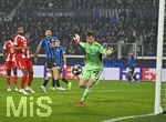 10.03.2026,  Fussball UEFA Championsleague 2025/2026: Achtelfinale, Atalanta Bergamo - FC Bayern München, in der New Balance Arena (Bergamo, Italien), Torwart Jonas Urbig (FC Bayern München) 
  

