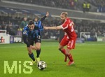 10.03.2026,  Fussball UEFA Championsleague 2025/2026: Achtelfinale, Atalanta Bergamo - FC Bayern München, in der New Balance Arena (Bergamo, Italien), v.l. Davide Zappacosta (Atalanta Bergamo) gegen Konrad Laimer (FC Bayern München) 
  

