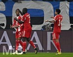 10.03.2026,  Fussball UEFA Championsleague 2025/2026: Achtelfinale, Atalanta Bergamo - FC Bayern München, in der New Balance Arena (Bergamo, Italien), v.l. Michael Olise (FC Bayern München), Dayot Upamecano (FC Bayern München) und Luis Diaz (FC Bayern München) jubeln
  

