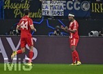 10.03.2026,  Fussball UEFA Championsleague 2025/2026: Achtelfinale, Atalanta Bergamo - FC Bayern München, in der New Balance Arena (Bergamo, Italien), v.l. Josip Stanisic (Bayern München) und Serge Gnabry (FC Bayern München) jubeln
  

