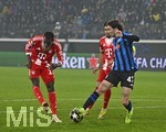 10.03.2026,  Fussball UEFA Championsleague 2025/2026: Achtelfinale, Atalanta Bergamo - FC Bayern München, in der New Balance Arena (Bergamo, Italien), Nicolas Jackson (FC Bayern München) zieht ab und trifft zum 0:4 vorbei an Lorenzo Bernasconi (Atalanta Bergamo).
  

