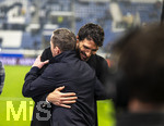 10.03.2026,  Fussball UEFA Championsleague 2025/2026: Achtelfinale, Atalanta Bergamo - FC Bayern München, in der New Balance Arena (Bergamo, Italien), Mats Hummels begrüßt Lothar Matthäus am Spielfeldrand 