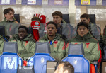 10.03.2026,  Fussball UEFA Championsleague 2025/2026: Achtelfinale, Atalanta Bergamo - FC Bayern München, in der New Balance Arena (Bergamo, Italien), Ersatzbank, v.li: Alphonso Davies (FC Bayern München), Torwart Leonard Prescott (FC Bayern München), Min-jae Kim (Bayern München, Minjae Kim) 