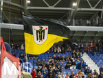10.03.2026,  Fussball UEFA Championsleague 2025/2026: Achtelfinale, Atalanta Bergamo - FC Bayern München, in der New Balance Arena (Bergamo, Italien), Bayern Fans schwenken die Münchner Fahne mit dem Stadtwappen dem Münchner Kindl und den Farben der Stadt Schwarz-Gelb.