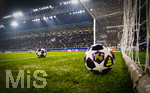 10.03.2026,  Fussball UEFA Championsleague 2025/2026: Achtelfinale, Atalanta Bergamo - FC Bayern München, in der New Balance Arena (Bergamo, Italien), Bälle liegen vor dem Spiel im Tor bereit.