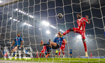 10.03.2026,  Fussball UEFA Championsleague 2025/2026: Achtelfinale, Atalanta Bergamo - FC Bayern München, in der New Balance Arena (Bergamo, Italien), re: Nicolas Jackson (FC Bayern München) bei einer Torchance.