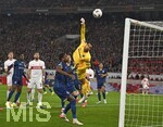 12.03.2026, Fussball UEFA Europa League 2025/2026: Achtelfinale, VfB Stuttgart - FC Porto, in der MHP-Arena Stuttgart, Torwart Diego Costa (FC Porto) lenkt den Ball über das Tor.
  


