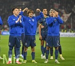 12.03.2026, Fussball UEFA Europa League 2025/2026: Achtelfinale, VfB Stuttgart - FC Porto, in der MHP-Arena Stuttgart, Die Spieler aus Porto feiern nach dem Spiel v.l. Pepe (FC Porto), Rodrigo Mora (FC Porto) und William Gomes (FC Porto) 
  

