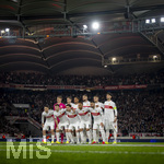 12.03.2026, Fussball UEFA Europa League 2025/2026: Achtelfinale, VfB Stuttgart - FC Porto, in der MHP-Arena Stuttgart, Mannschaftsfoto Stuttgart mit: Torwart Alexander Nübel (Stuttgart), Ramon Hendriks (Stuttgart), Angelo Stiller (Stuttgart), Ermedin Demirovic (Stuttgart), Nick Woltemade (Stuttgart), Atakan Karazor (Stuttgart), Jamie Leweling (Stuttgart), Jeff Chabot (Stuttgart), Deniz Undav (Stuttgart), Nikolas Nartey (Stuttgart), Finn Jeltsch (Stuttgart).
