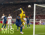 12.03.2026, Fussball UEFA Europa League 2025/2026: Achtelfinale, VfB Stuttgart - FC Porto, in der MHP-Arena Stuttgart, Torwart Diego Costa (FC Porto) hechtet dem Ball nach.
