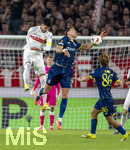 12.03.2026, Fussball UEFA Europa League 2025/2026: Achtelfinale, VfB Stuttgart - FC Porto, in der MHP-Arena Stuttgart, v.li: Atakan Karazor (Stuttgart) gegen Jan Bednarek (FC Porto) 