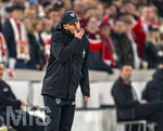 12.03.2026, Fussball UEFA Europa League 2025/2026: Achtelfinale, VfB Stuttgart - FC Porto, in der MHP-Arena Stuttgart, Trainer Sebastian Hoeneß (Stuttgart) pfeift.