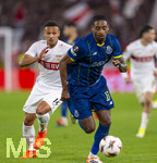 12.03.2026, Fussball UEFA Europa League 2025/2026: Achtelfinale, VfB Stuttgart - FC Porto, in der MHP-Arena Stuttgart, Pablo Rosario (re, FC Porto) am Ball gegen Luca Jaquez (Stuttgart) 
