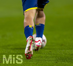 12.03.2026, Fussball UEFA Europa League 2025/2026: Achtelfinale, VfB Stuttgart - FC Porto, in der MHP-Arena Stuttgart, Spieler am Ball, zu sehen sind seine Sohlen der Schuhe mit den Schraubstollen.