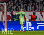 18.03.2026,  Fussball UEFA Championsleague 2025/2026: Achtelfinale Rückspiel,  FC Bayern München - Atalanta Bergamo, in der Allianz-Arena München, Torwart Jonas Urbig (FC Bayern München) 