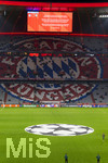 18.03.2026,  Fussball UEFA Championsleague 2025/2026: Achtelfinale Rückspiel,  FC Bayern München - Atalanta Bergamo, in der Allianz-Arena München, Blick von oben auf das Spielfeld, hinten an der Tribüne das FC Bayern Logo.