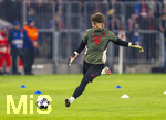 18.03.2026,  Fussball UEFA Championsleague 2025/2026: Achtelfinale Rückspiel,  FC Bayern München - Atalanta Bergamo, in der Allianz-Arena München, Torwart Jannis Bärtl (FC Bayern) beim Aufwärmen.  