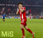 18.03.2026,  Fussball UEFA Championsleague 2025/2026: Achtelfinale Rückspiel,  FC Bayern München - Atalanta Bergamo, in der Allianz-Arena München, Min-jae Kim (Bayern München, Minjae Kim) fassungslos 