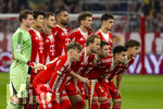 18.03.2026,  Fussball UEFA Championsleague 2025/2026: Achtelfinale Rückspiel,  FC Bayern München - Atalanta Bergamo, in der Allianz-Arena München, Mannschaftsfoto, Harry Kane (FC Bayern München), Torwart Jonas Urbig (FC Bayern München), Josip Stanisic (Bayern München), Jonathan Tah (FC Bayern München), Min-jae Kim (Bayern München, Minjae Kim), Raphael Guerreiro (FC Bayern München), Tom Bischof (Bayern München), Leon Goretzka (FC Bayern München), Aleksandar Pavlovic (Bayern München) , Lennart Karl (FC Bayern München), Luis Diaz (FC Bayern München) 