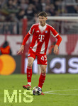 18.03.2026,  Fussball UEFA Championsleague 2025/2026: Achtelfinale Rückspiel,  FC Bayern München - Atalanta Bergamo, in der Allianz-Arena München, Filip Pavic (FC Bayern München) nachdenklich 