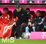 21.03.2026, Fussball Bundesliga 2025/2026, 27.Spieltag, FC Bayern München - 1.FC Union Berlin, in der Allianz-Arena München,      Trainer Steffen Baumgart (Union Berlin) konzentriert an der Seitenlinie


