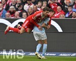 21.03.2026, Fussball Bundesliga 2025/2026, 27.Spieltag, FC Bayern München - 1.FC Union Berlin, in der Allianz-Arena München,      v.l. Leon Goretzka (FC Bayern München) gegen Janik Haberer (Union Berlin) 


