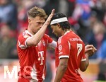 21.03.2026, Fussball Bundesliga 2025/2026, 27.Spieltag, FC Bayern München - 1.FC Union Berlin, in der Allianz-Arena München,      v.l. Joshua Kimmich (FC Bayern München)  und Serge Gnabry (FC Bayern München) jubeln


